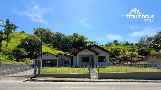 Casa com 5 Quartos para alugar, 230m² no Vila Itoupava, Blumenau