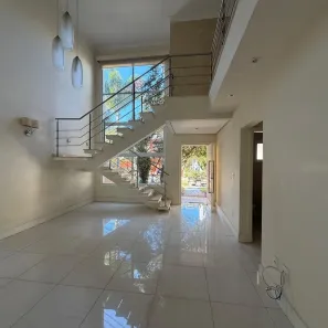Casa com 4 Quartos para alugar, 253m² no Vila Hollândia, Campinas