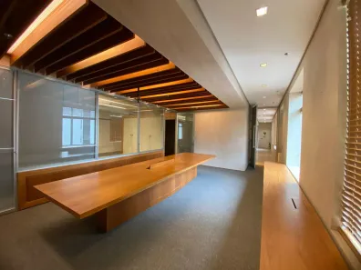 Sala Comercial para alugar, 220m² no Jardim Europa, São Paulo