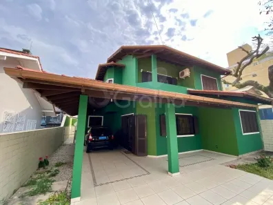 Casa com 3 Quartos à venda, 240m² no Lagoa da Conceição, Florianópolis