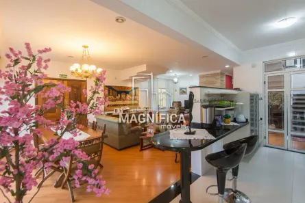 Casa com 4 Quartos à venda, 350m² no Seminário, Curitiba