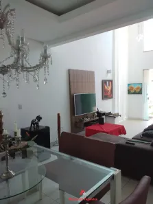 Casa de Condomínio com 3 Quartos à venda, 234m² no Loteamento Portal do Sol I, Goiânia