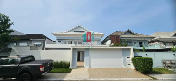 Casa de Condomínio com 4 Quartos para venda ou aluguel, 358m² no Recreio dos Bandeirantes, Rio de Janeiro