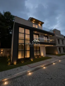 Casa de Condomínio com 3 Quartos à venda, 162m² no Mercês, Curitiba
