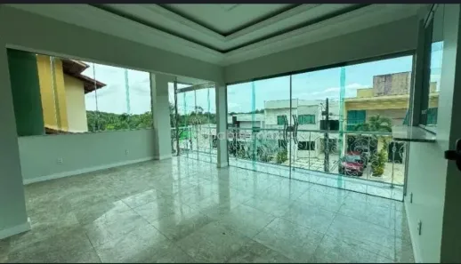 Casa com 4 Quartos para alugar, 400m² no Tarumã, Manaus