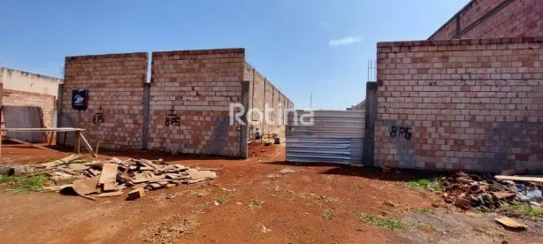 Galpão/Depósito/Armazém para alugar, 750m² no Novo Mundo, Uberlândia