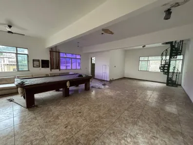 Casa com 3 Quartos à venda, 282m² no Penha Circular, Rio de Janeiro