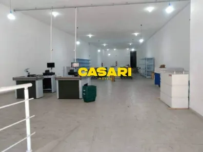 Galpão/Depósito/Armazém à venda, 640m² no Santa Maria, Santo André