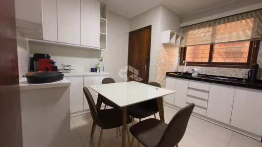 Apartamento com 3 Quartos à venda, 115m² no Jardim do Salso, Porto Alegre