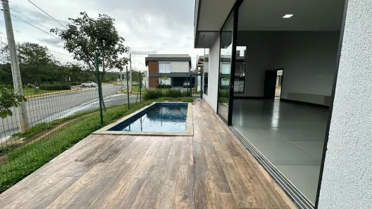 Casa de Condomínio com 3 Quartos à venda, 197m² no Jardins Porto, Senador Canedo