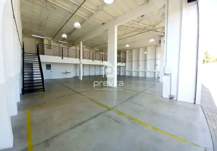 Galpão/Depósito/Armazém para alugar, 300m² no Residencial Estoril, Taubaté