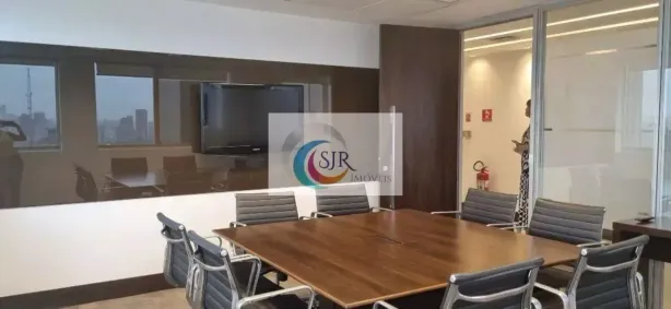 Sala Comercial para alugar, 136m² no Itaim Bibi, São Paulo