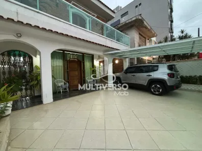 Casa com 4 Quartos à venda, 250m² no Embaré, Santos