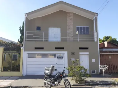 Casa com 3 Quartos à venda, 241m² no Centro, Itapetininga