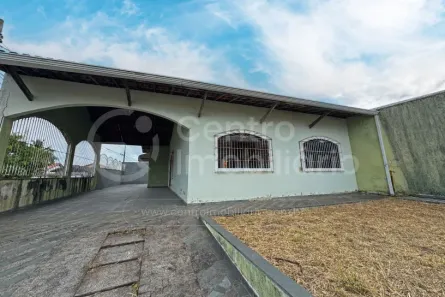 Casa com 3 Quartos à venda, 275m² no Jardim Tres Marias, Peruíbe