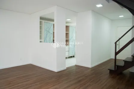 Casa de Condomínio com 3 Quartos para alugar, 160m² no Centro, Canoas