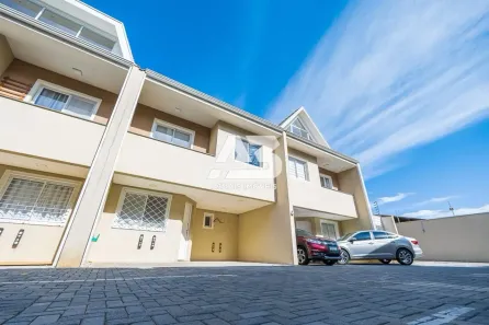 Casa de Condomínio com 3 Quartos à venda, 140m² no Uberaba, Curitiba