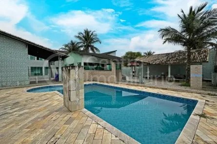 Casa com 10 Quartos à venda, 550m² no Estância Balneária Convento Velho, Peruíbe