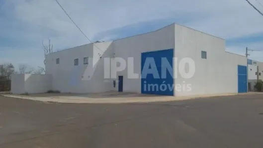 Galpão/Depósito/Armazém para alugar, 670m² no Parque Novo Mundo, São Carlos