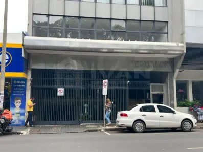 Ponto Comercial para alugar, 660m² no Centro, Uberlândia