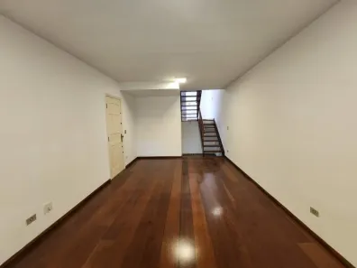 Sobrado com 3 Quartos à venda, 140m² no Jardim Trussardi, São Paulo