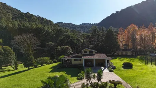Fazenda/Sítio com 1 Quarto à venda, 212m² no , Gramado