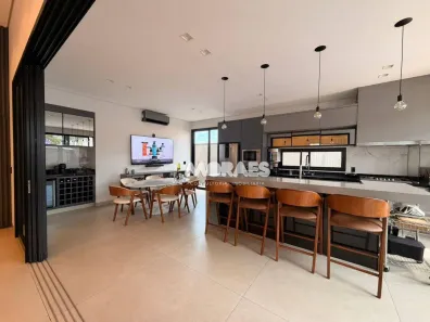 Casa de Condomínio com 3 Quartos para alugar, 254m² no Residencial Lago Sul, Bauru
