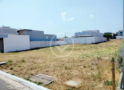 Lote/Terreno à venda, 250m² no Condomínio Primor das Torres, Cuiabá