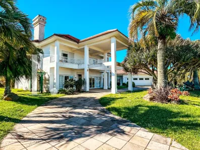 Sobrado com 8 Quartos à venda, 718m² no , Xangri-Lá