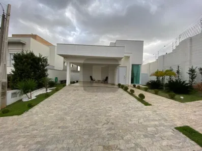 Casa de Condomínio com 3 Quartos à venda, 230m² no Swiss Park, Campinas