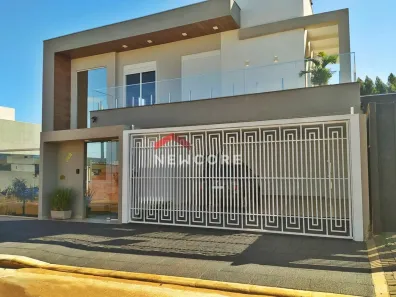 Sobrado com 3 Quartos à venda, 237m² no Recanto Tropical, Cascavel