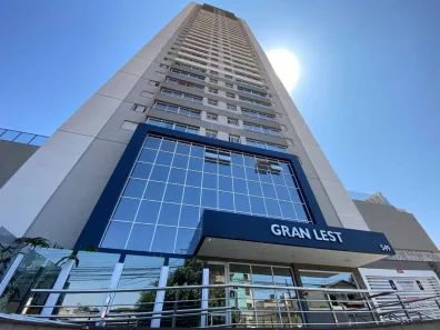 Apartamento com 3 Quartos para alugar, 135m² no Setor Leste Universitário, Goiânia