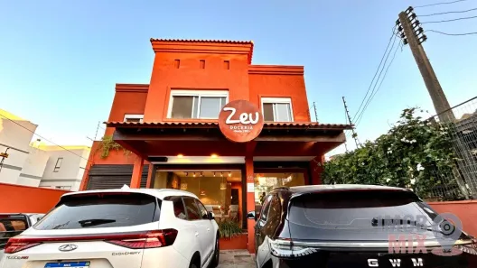Imóvel Comercial à venda, 200m² no Cristo Redentor, Porto Alegre
