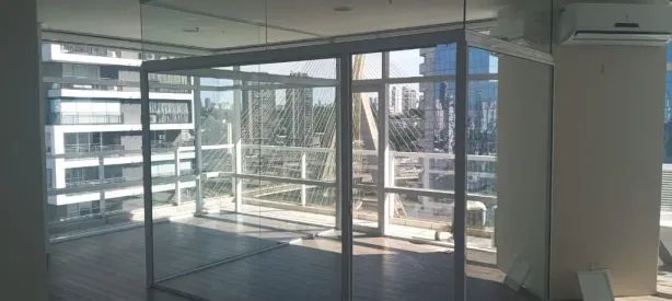 Sala Comercial para alugar, 186m² no Cidade Monções, São Paulo
