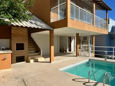 Casa de Condomínio com 3 Quartos à venda, 186m² no Maria Paula, São Gonçalo