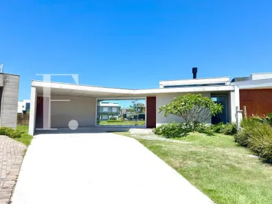 Casa de Condomínio com 4 Quartos à venda, 215m² no Rainha do Mar, Xangri-lá