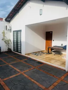 Casa com 2 Quartos à venda, 80m² no Monte Carlo, Campo Grande