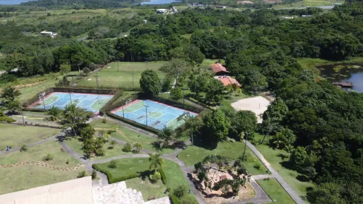 Lote/Terreno à venda, 731m² no , Simões Filho
