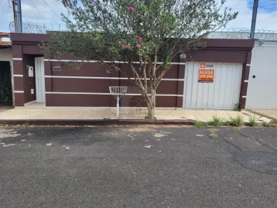 Casa com 3 Quartos à venda, 180m² no Brasil, Uberlândia