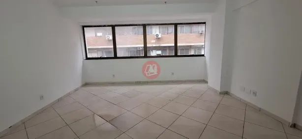 Sala Comercial para alugar, 41m² no Centro Histórico, Porto Alegre