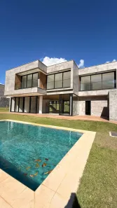 Casa de Condomínio com 5 Quartos à venda, 427m² no Corrêas, Petrópolis