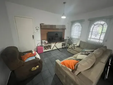 Casa com 4 Quartos à venda, 270m² no Jardim das Indústrias, São José dos Campos