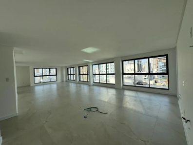 Cobertura com 3 Quartos à venda, 230m² no Centro, Balneário Camboriú