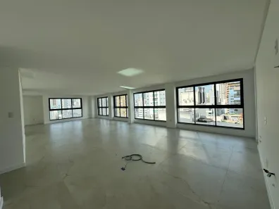 Cobertura com 3 Quartos à venda, 230m² no Centro, Balneário Camboriú