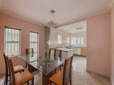 Sobrado com 4 Quartos à venda, 230m² no Vila Metalúrgica, Santo André