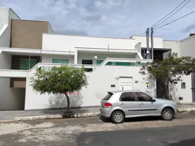 Casa com 4 Quartos à venda, 265m² no Cidade Nova, Governador Valadares