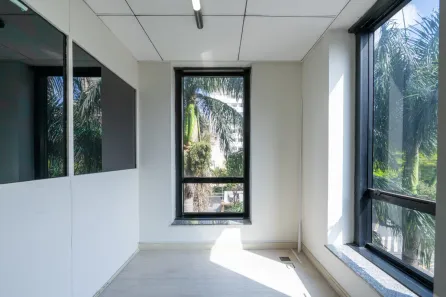 Sala Comercial à venda, 37m² no Jardim Londrina, São Paulo
