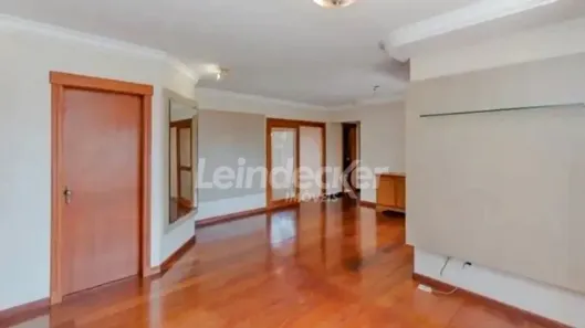 Apartamento com 3 Quartos para alugar, 179m² no Auxiliadora, Porto Alegre