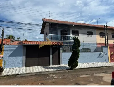 Casa com 3 Quartos à venda, 230m² no Barra da Lagoa, Ubatuba