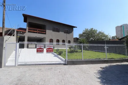 Sobrado com 3 Quartos à venda, 265m² no Jardim Shangri-la A, Londrina